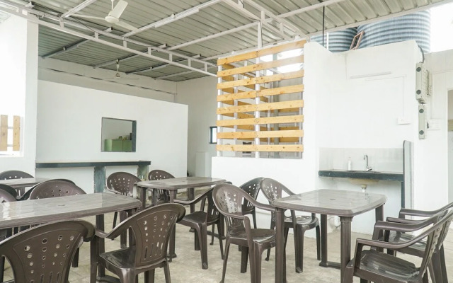 OYO 15988 Soberdreams Service Apartment