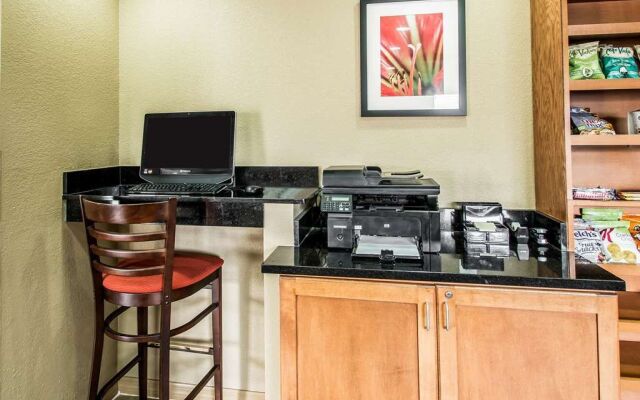 Comfort Suites Plant City