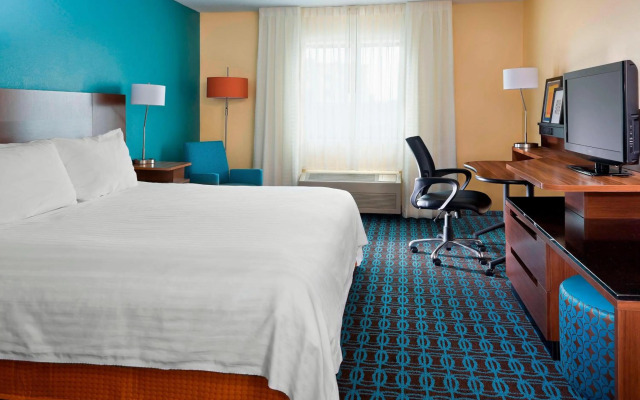 Fairfield Inn & Suites Lexington Keeneland Airport