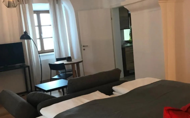 BARONHAUS Aparthotel & Suites