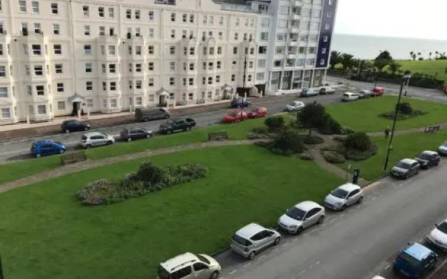 Carlton Courth Hotel Eastbourne