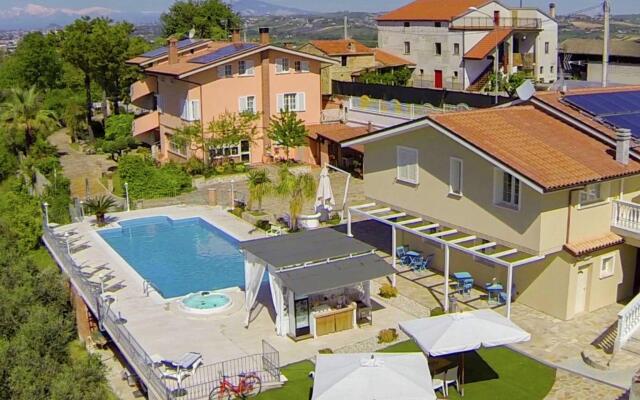 Mansion in Case Alte With Pool & Nature Trails