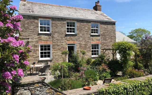 May House Fantastic holiday home in the heart of Cornwall