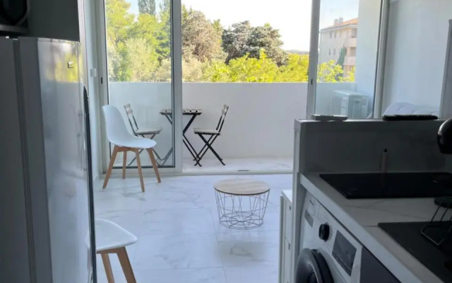 Superbe appartement avec balcon et parking