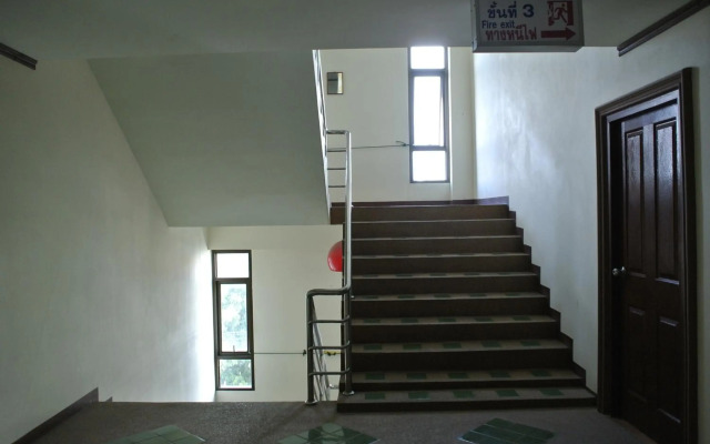 B.P Grand Service Apartment Chiang Mai