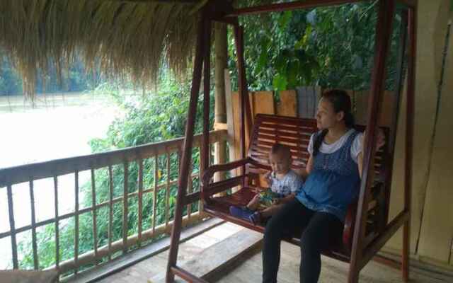 Bird Song Lodge - Minh Shack Home Stay