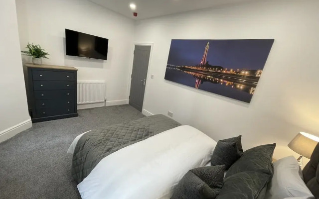 Osborne Luxury Hot Tub and Jacuzzi Suites