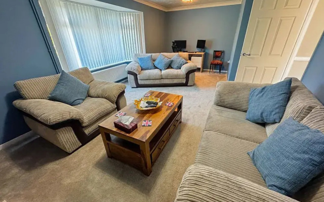 Charming 3-bedroom Bungalow in Oulton Lowestoft