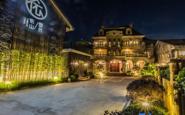 Yunshang Grassland Yishan Yishe Wild Luxury Guesthouse