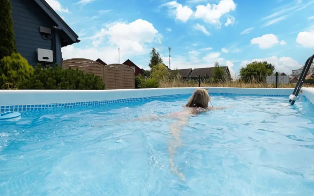 Comfortable Holiday Homes for 6 People in Rewal