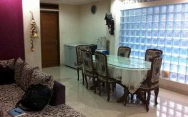 Pondok Ambu Guest House Gegerkalong