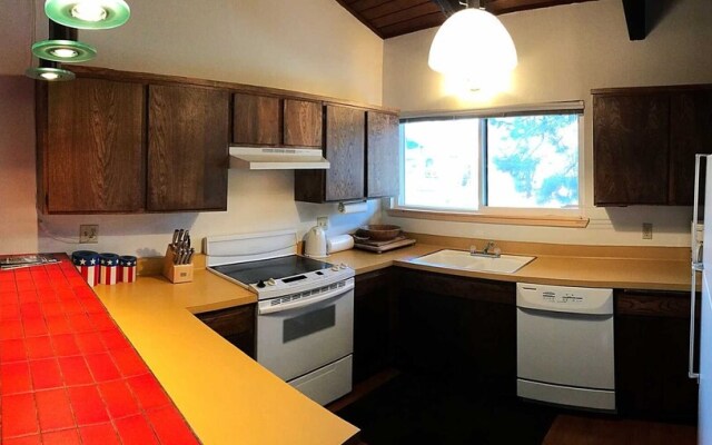 Mammoth S #217 2 Bedroom Condo