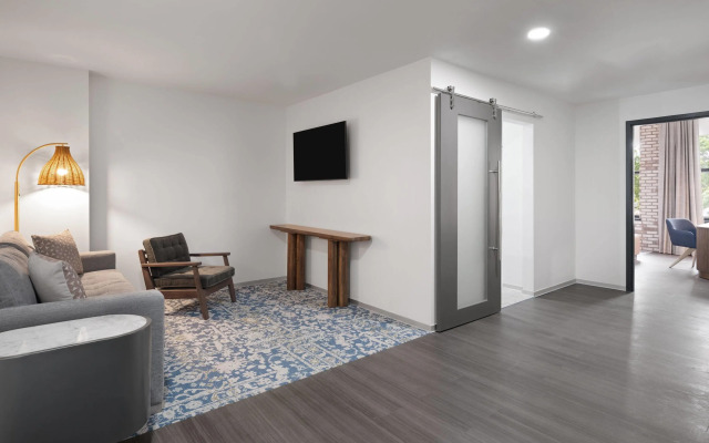 Origin Atlanta, a Wyndham Hotel