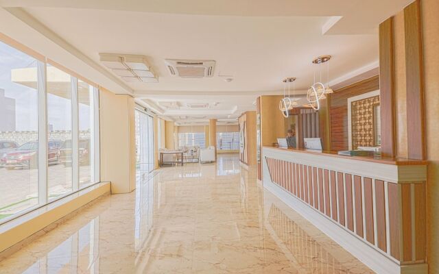 OYO 134 Diamond Star Hotel