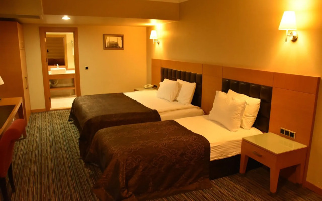 Grand Simay Hotel