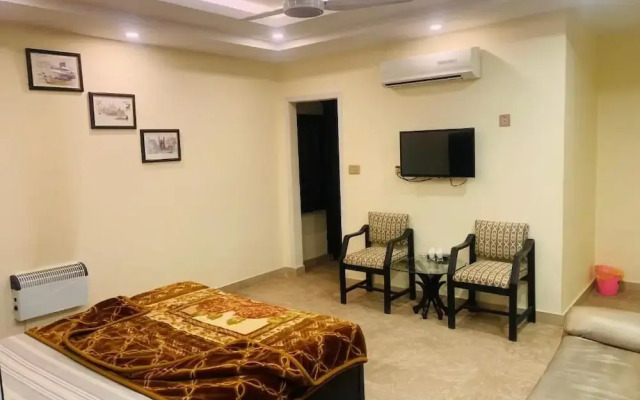Thikana Hotel