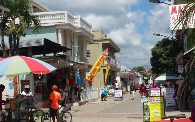 Maya Bella Downtown Hotel