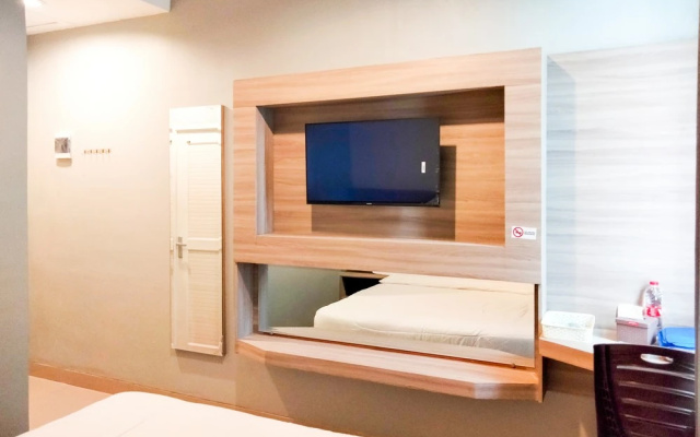 Wikost Premiere Inn Mitra Reddoorz – Guest Rooms – Batang