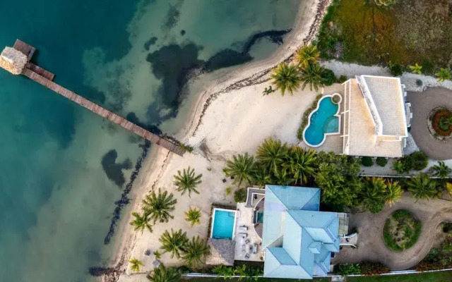 Luxury Oceanfront Villa w 2 Pools Beach Pier