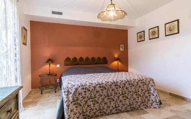 Stunning house on the edge of the Luberon