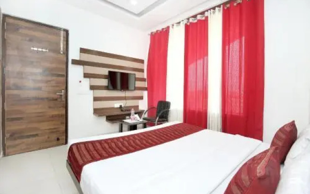 Starlet Prime by OYO Rooms