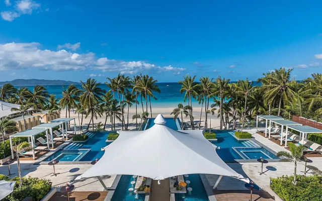 Henann Crystal Sands Resort