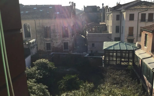 Venice Romantic Home