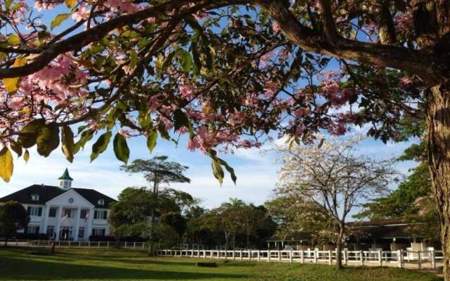 Riders Lodge Resort - The Original