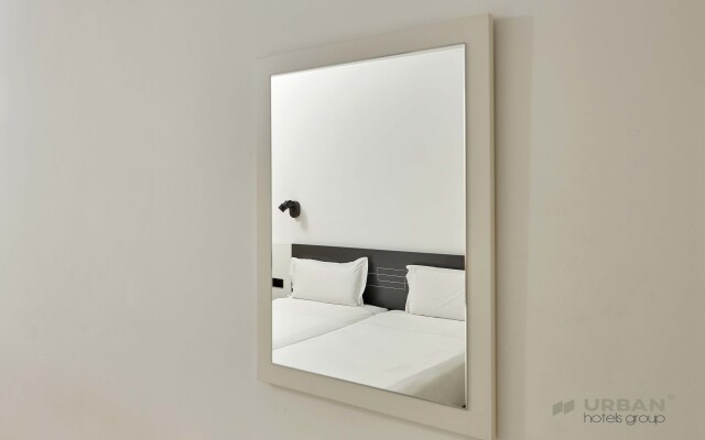 Urban Hotel Amadeos