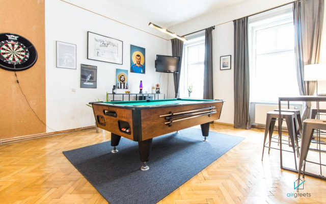 Spacious And Extraordinary Vienna Apartment