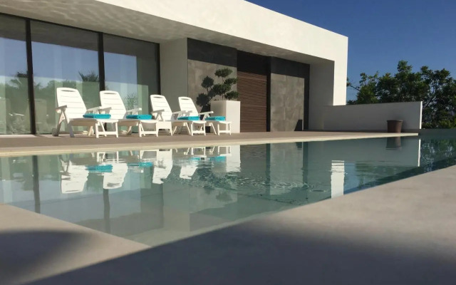 Very Beautiful Modern 2-bed Apartment in Javea