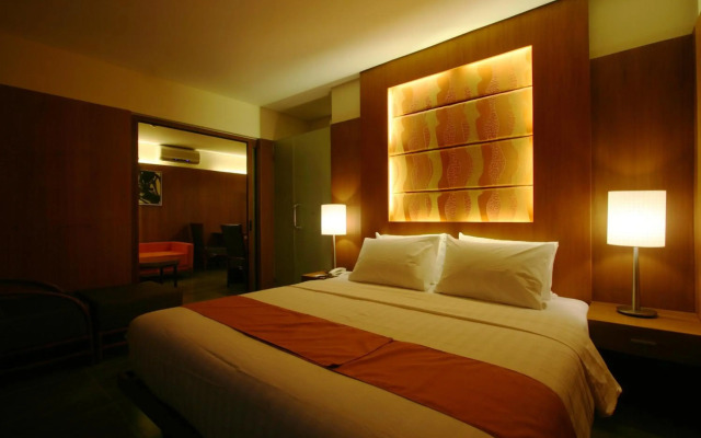 Crown Regency Beach Resort