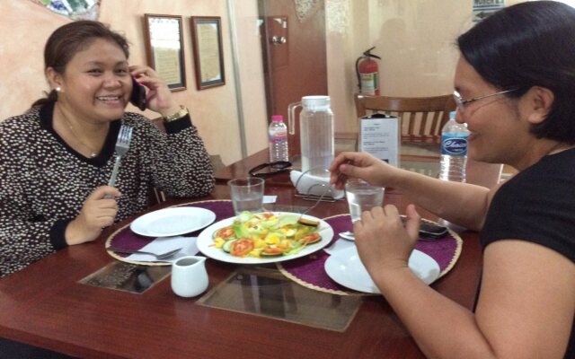 Bahay Ni Tuding Inn & Bistro