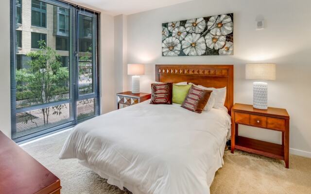 Bluebird Suites near Bethesda Metro