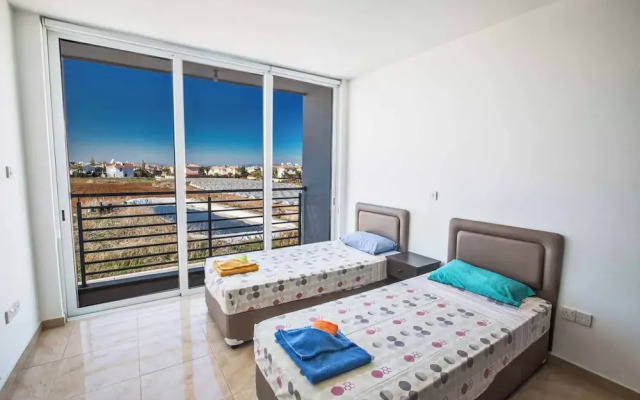 Protaras Pearl Pe16