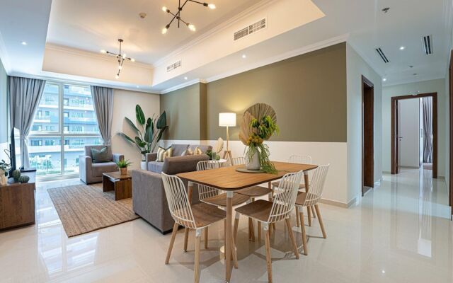Bright 2BR by Burj Khalifa-gym/pool by Belvilla