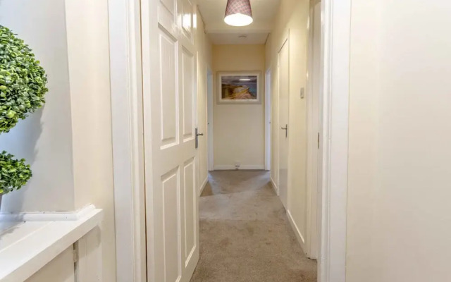 Stirling Central Apartment