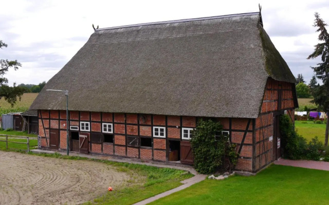 Landhaus - Hof Pakirnis