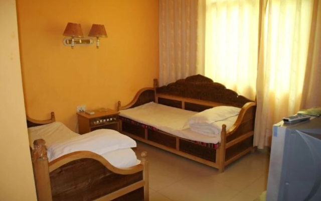 Zhaxi Zhuokang Youth Hostel – Guest Rooms – Danba