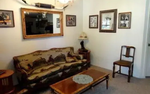 Lone Oak Ranch & Retreat