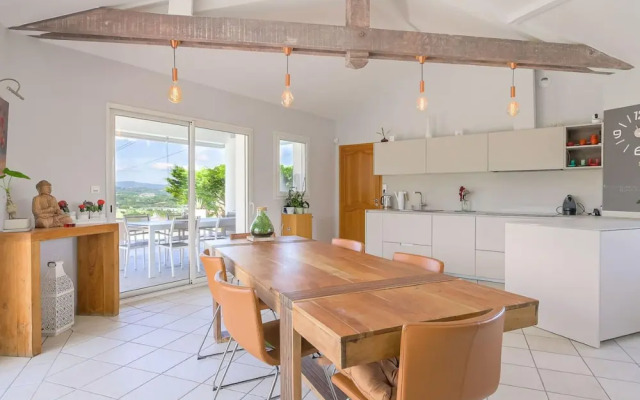 Maison Madalena With Pool Close to Ocean