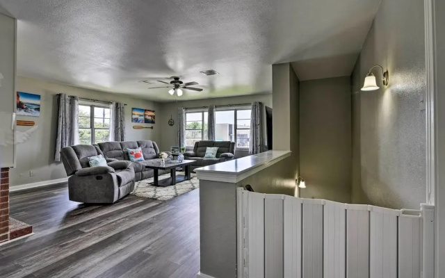 Spacious + Modern Family Duplex in Galveston!