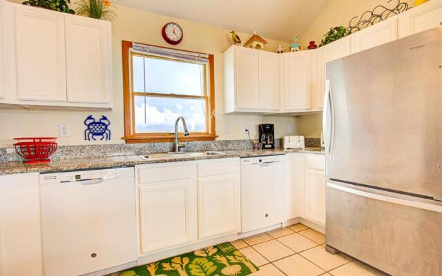 1240 Whale Song I Ocean View