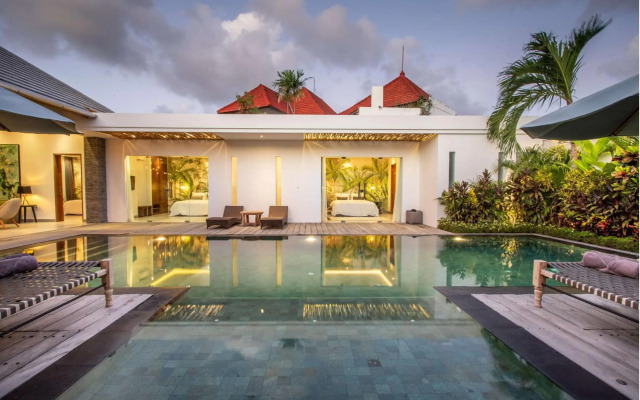 Fabulous Private Villa 4 BR Canggu w staff