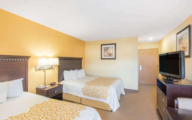 Days Inn by Wyndham Colchester Burlington