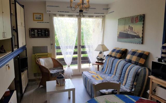 Appartement Cabourg, 2 pièces, 4 personnes - FR-1-487-157