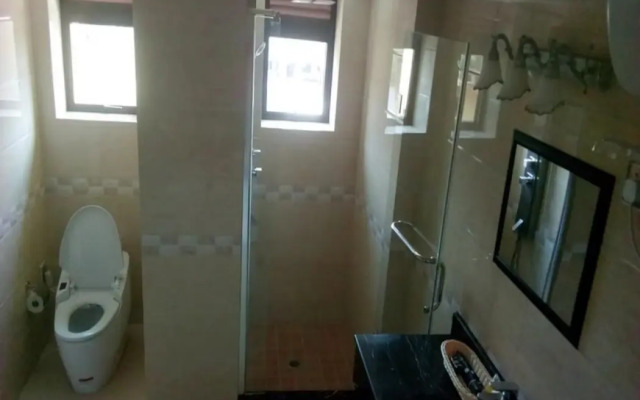 Courtyard International Hotel