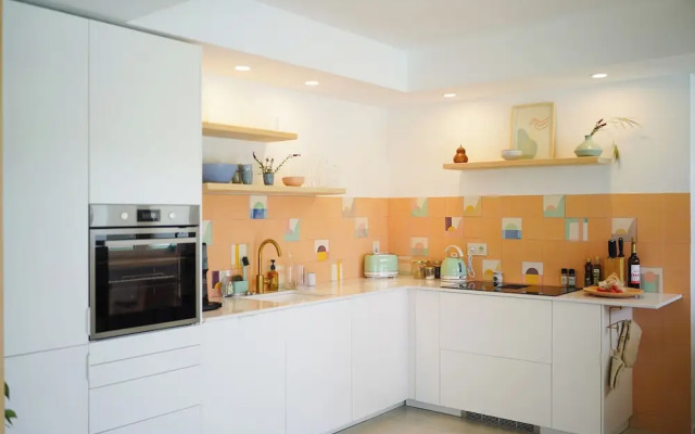 Birds of Paradise - Boutique surf lodge