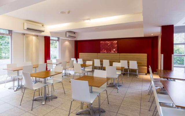 Travelodge Dundee Strathmore Avenue