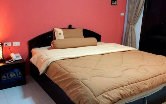 Patong Bay Guesthouse